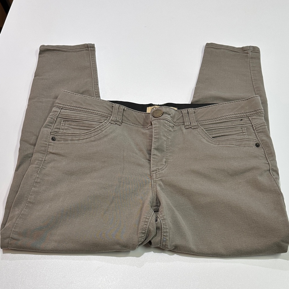 Democracy Taupe/Greige Color Jeans with Ab Technology